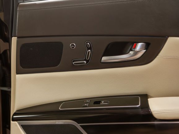 Kia Quoris, АТ, 2013 фото 15
