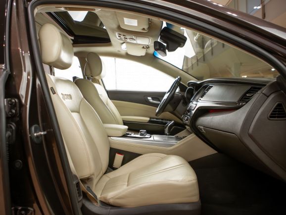 Kia Quoris, АТ, 2013 фото 26