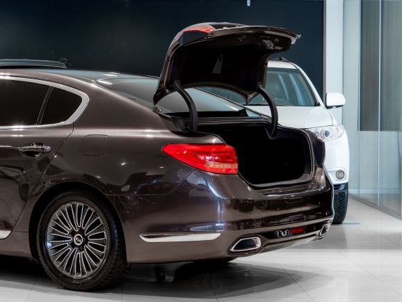 Kia Quoris, АТ, 2013 фото 1