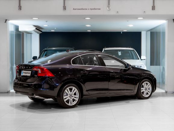 Volvo S60, АТ, 2012 фото 4