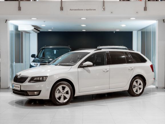 Skoda Octavia, Робот, 2014 фото 3