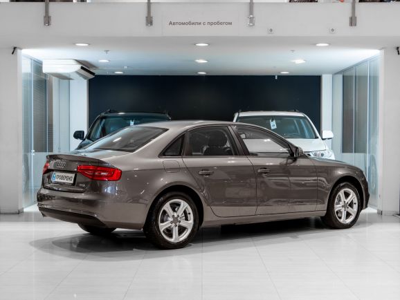 Audi A4, Вариатор, 2014 фото 6
