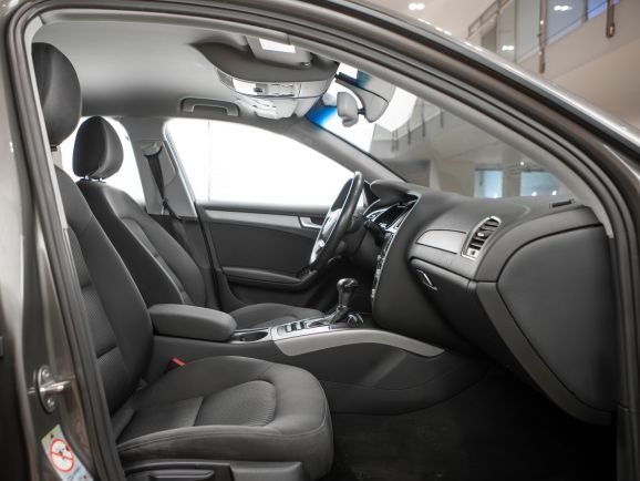 Audi A4, Вариатор, 2014 фото 12