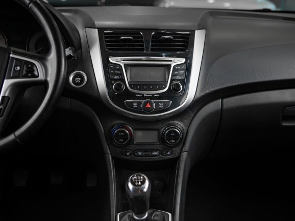Hyundai Solaris, МТ, 2011 фото 9