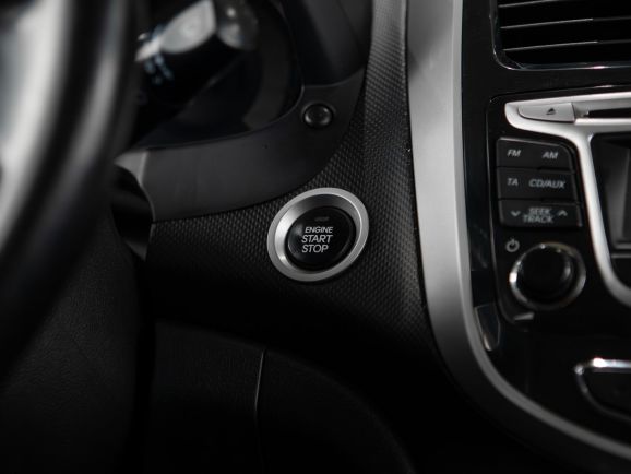 Hyundai Solaris, МТ, 2011 фото 11