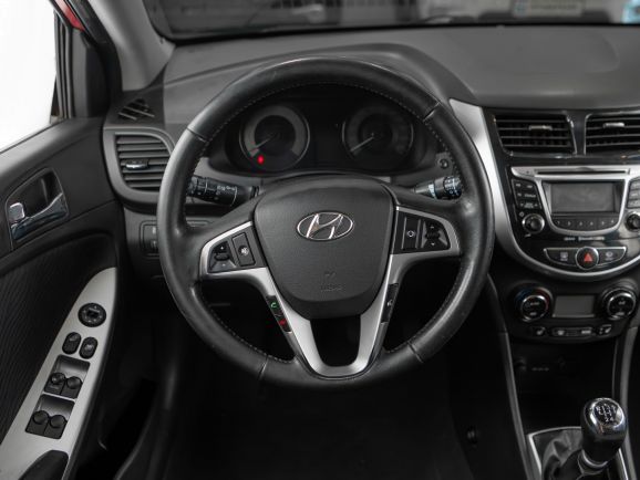 Hyundai Solaris, МТ, 2011 фото 12