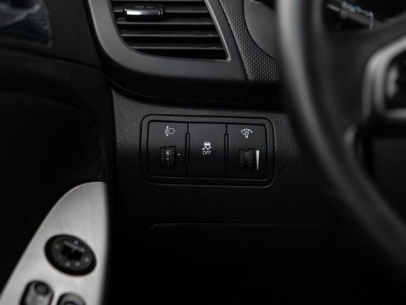 Hyundai Solaris, МТ, 2011 фото 13