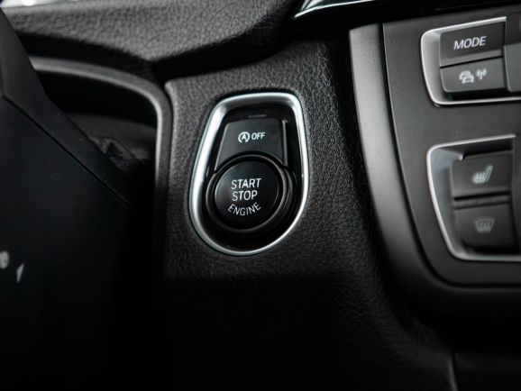 BMW 3 серия, АТ, 2014 фото 10