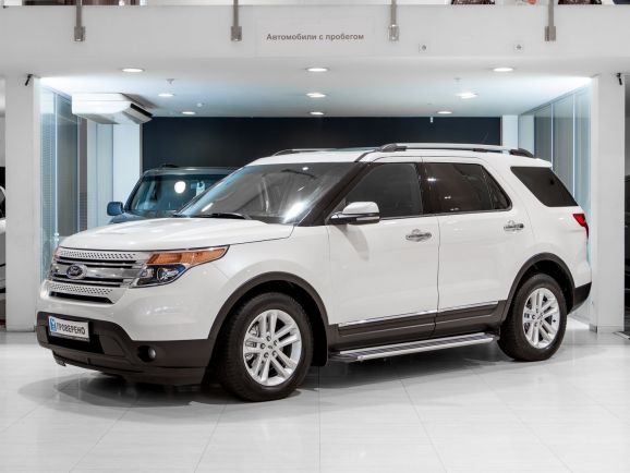 Ford Explorer, АТ, 2012 фото 3