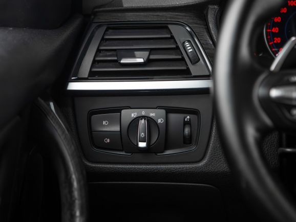BMW 3 серия, АТ, 2013 фото 8