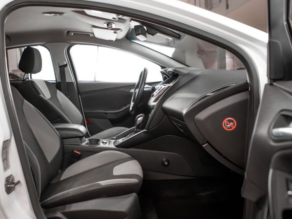 Ford Focus, Робот, 2013 фото 10
