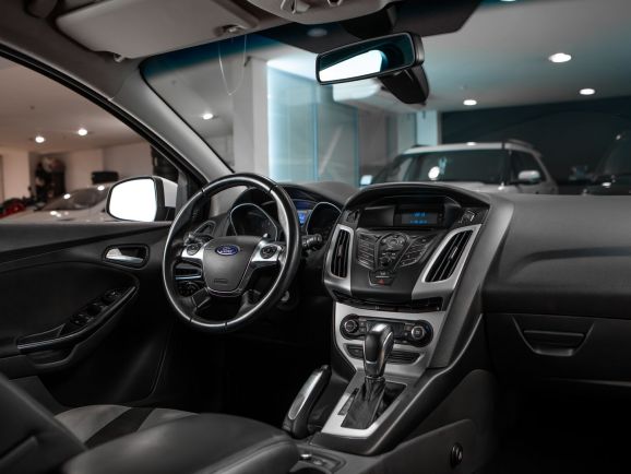Ford Focus, Робот, 2013 фото 12