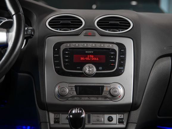 Ford Focus, МТ, 2011 фото 11