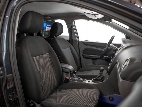 Ford Focus, МТ, 2011 фото 14