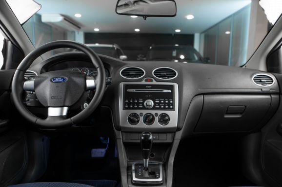 Ford Focus, АТ, 2006 фото 9