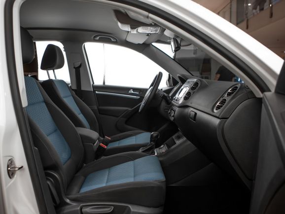 Volkswagen Tiguan, АТ, 2013 фото 12
