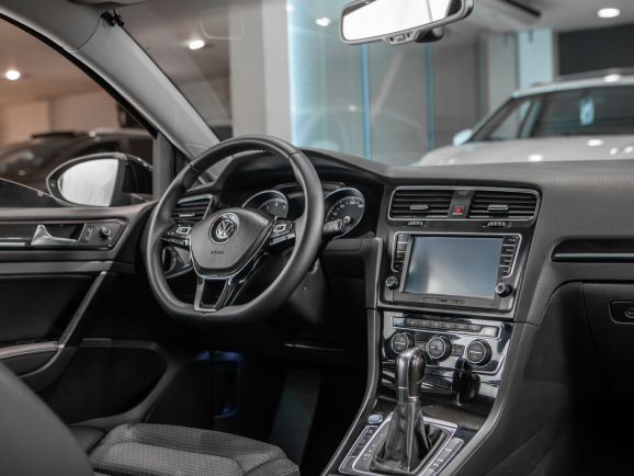 Volkswagen Golf, Робот, 2013 фото 7