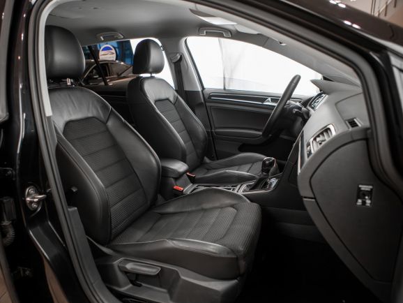 Volkswagen Golf, Робот, 2013 фото 16