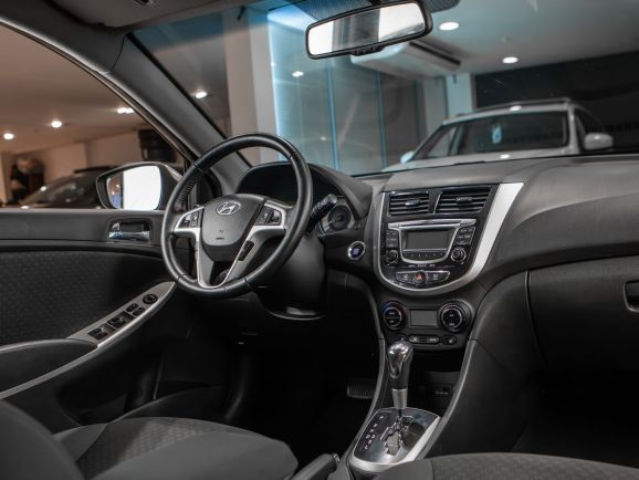Hyundai Solaris, АТ, 2012 фото 7