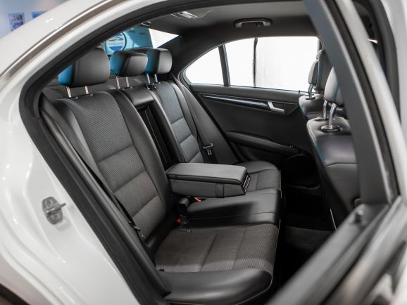 Mercedes-Benz C-класс, АТ, 2011 фото 2