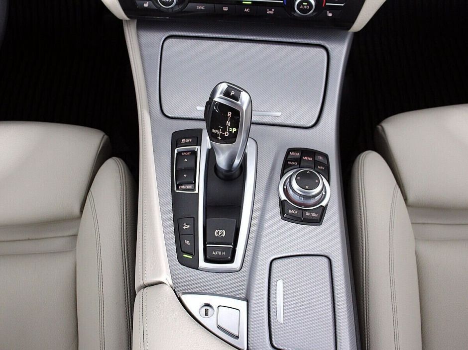 BMW 5 серии, 2.0 л, АТ, 2013 фото 12