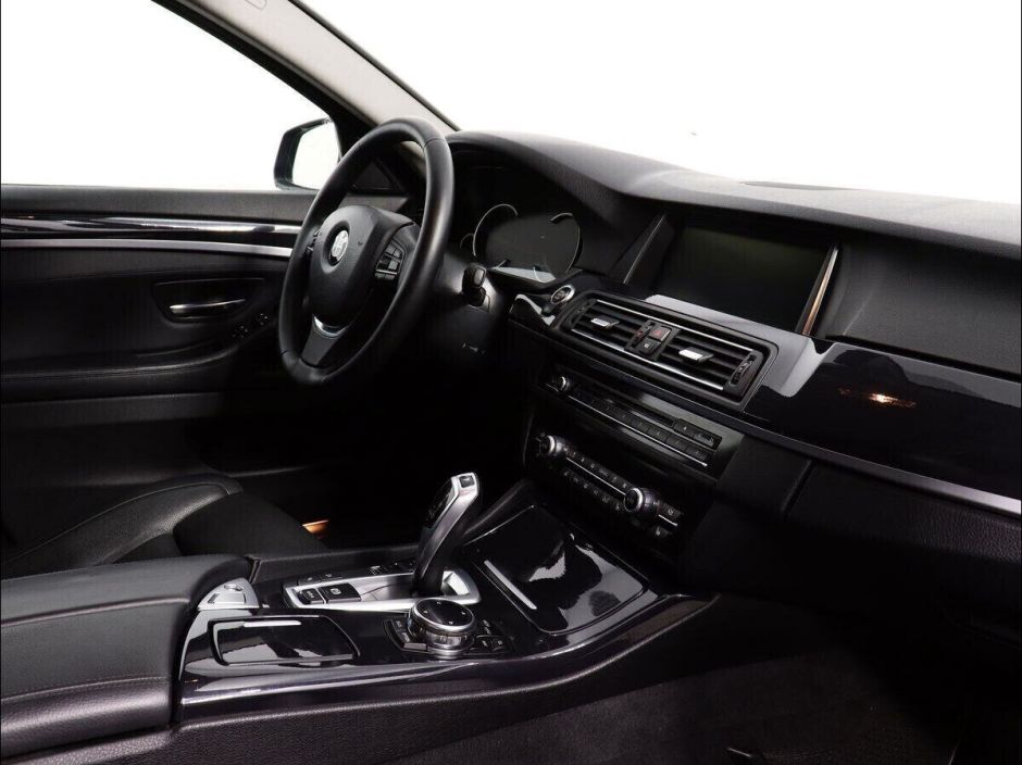 BMW 5 серии, 2.0 л, АТ, 2013 фото 9