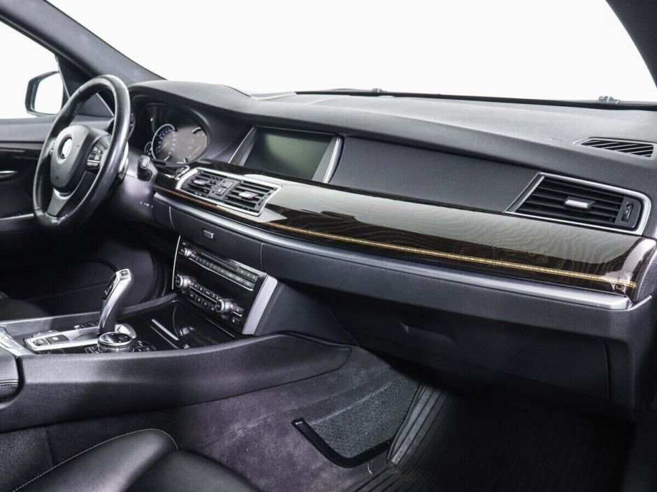 BMW 5 серии, 3.0 л, АТ, 2015 фото 13