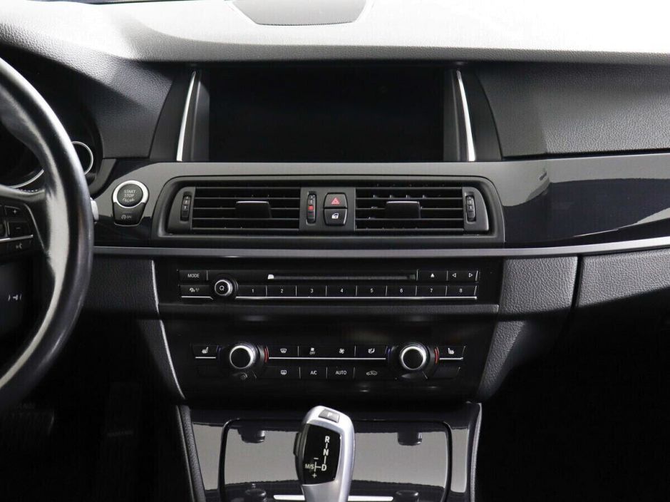 BMW 5 серии, 2.0 л, АТ, 2015 фото 13