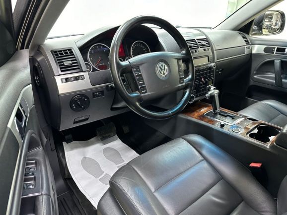 Volkswagen Touareg, 3.0 л, АТ, 2010 фото 10