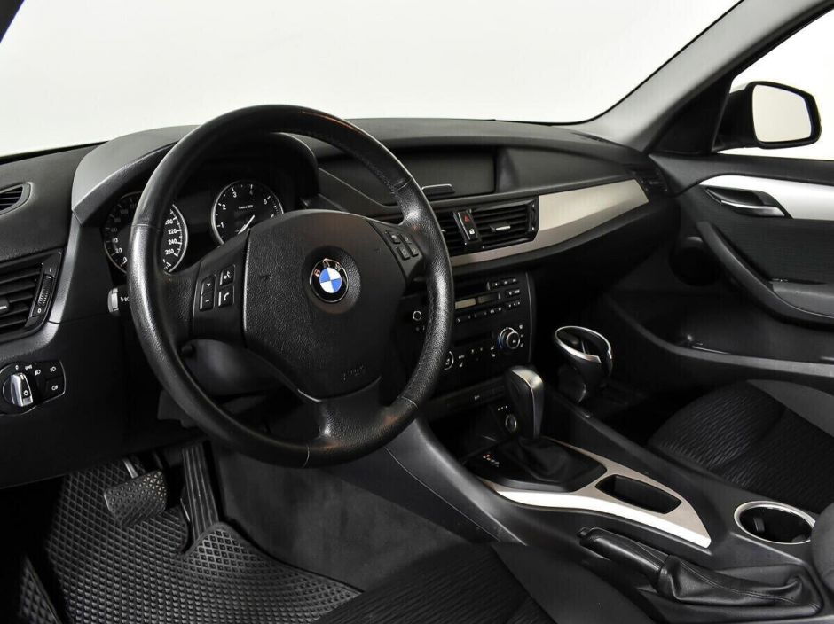 BMW X1, 2.0 л, АТ, 2013 фото 11