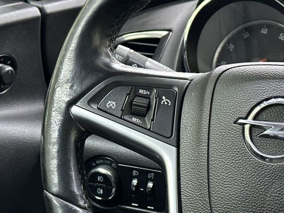 Opel Astra, 1.6 л, АТ, 2011 фото 15