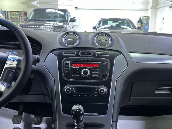 Ford Mondeo, 2.0 л, МТ, 2011 фото 14