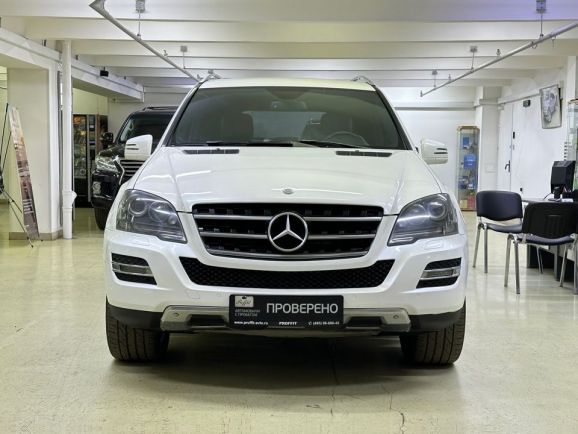 Mercedes-Benz M-Класс, 3.5 л, АТ, 2010 фото 4