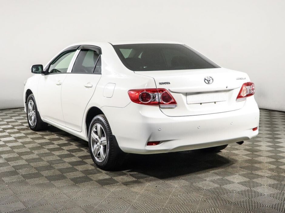 Toyota Corolla, 1.3 л, МТ, 2012 фото 5