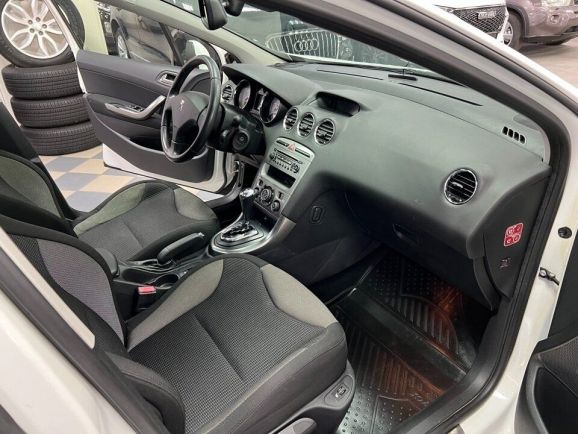 Peugeot 308 Premium Pack, 1.6 л, АТ, 2010 фото 20