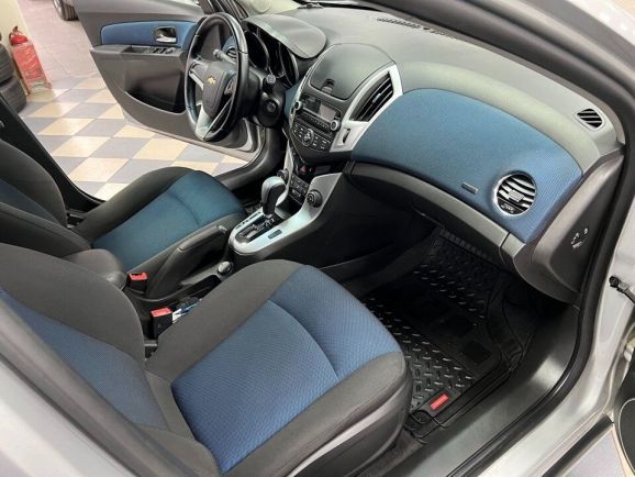 Chevrolet Cruze LT, 1.8 л, АТ, 2014 фото 16