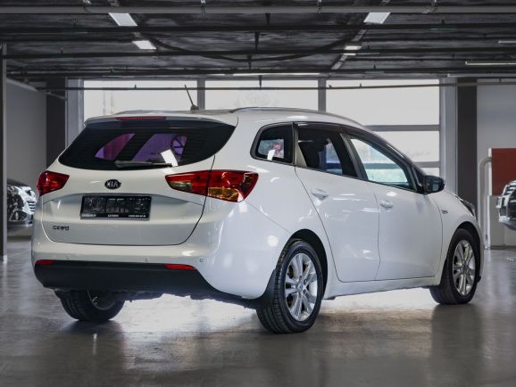 Kia Ceed Luxe, 1.6 л, АТ, 2015 фото 6