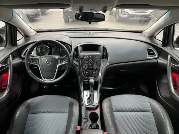 Opel Astra Cosmo, 1.6 л, АТ, 2013 фото 13