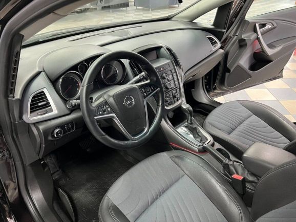 Opel Astra Cosmo, 1.6 л, АТ, 2013 фото 16