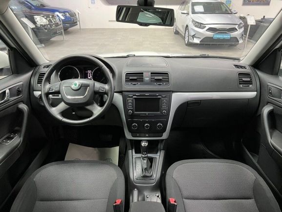 Skoda Yeti Ambition, 1.8 л, Робот, 2013 фото 13