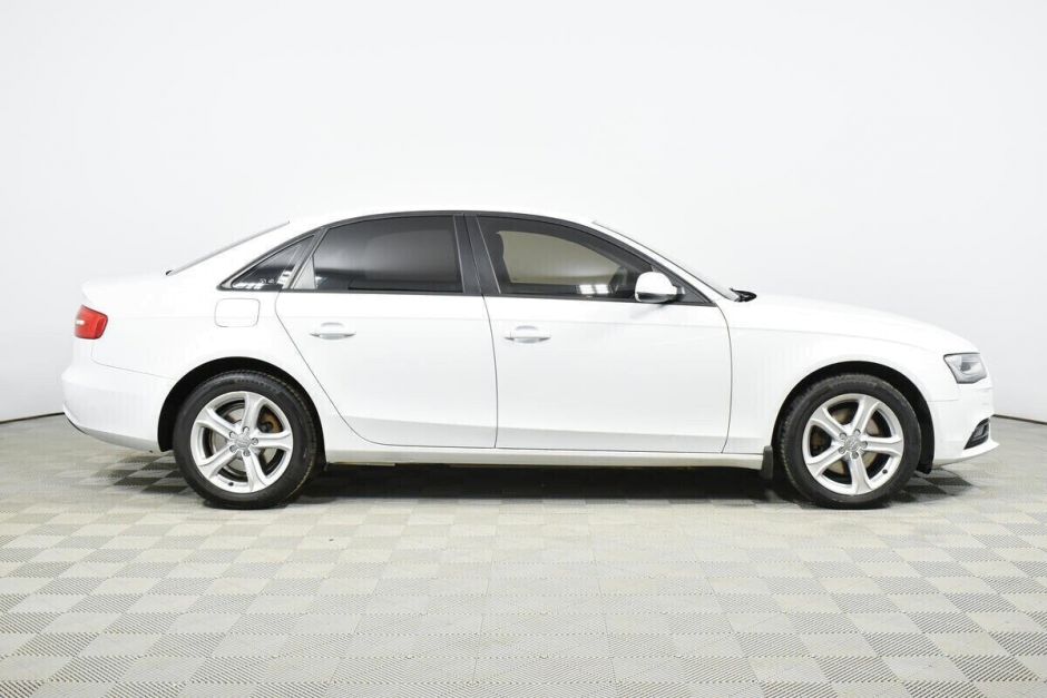 Audi A4, 1.8 л, Вариатор, 2013 фото 10