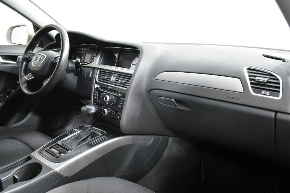 Audi A4, 1.8 л, Вариатор, 2013 фото 2