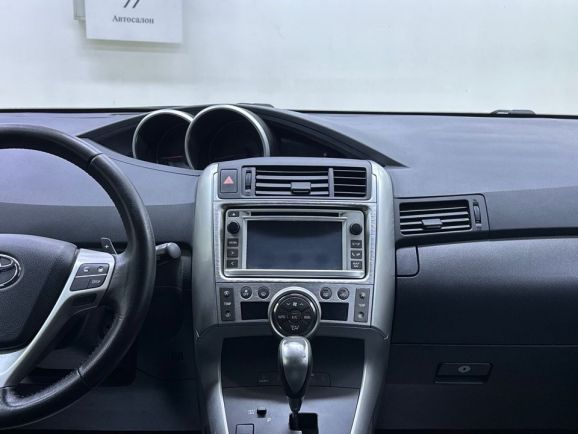 Toyota Verso, 1.8 л, Вариатор, 2012 фото 13