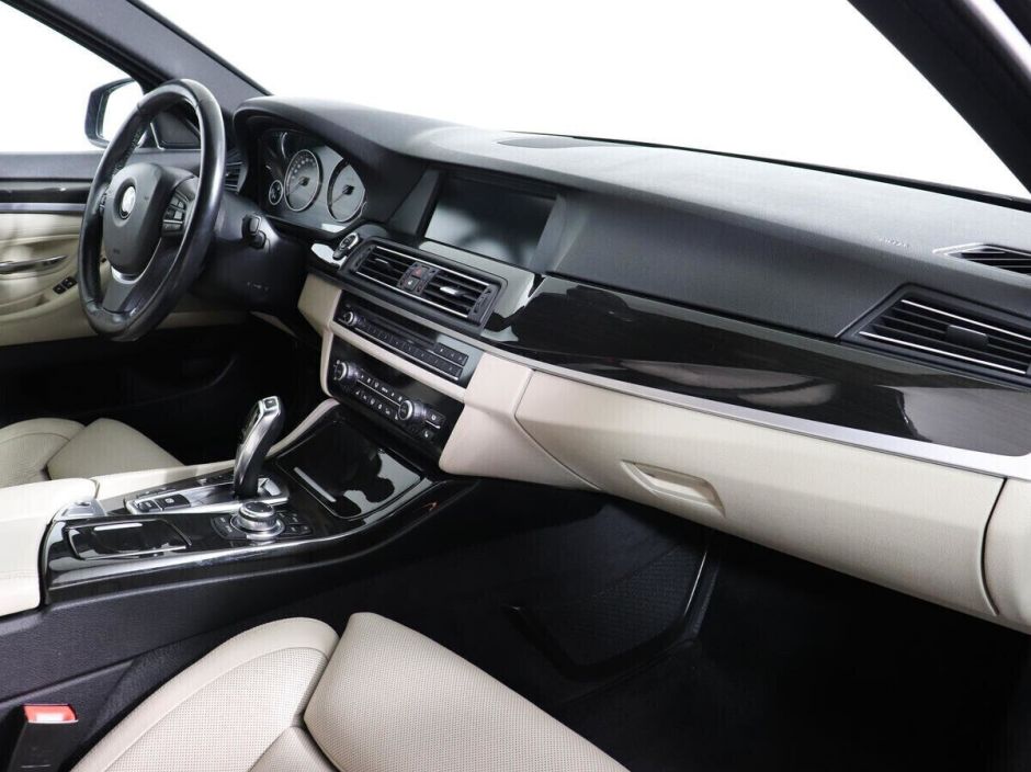 BMW 5 серии, 3.0 л, АТ, 2011 фото 14