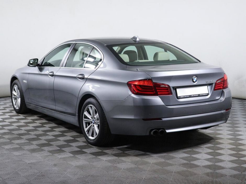BMW 5 серии, 2.0 л, АТ, 2011 фото 8