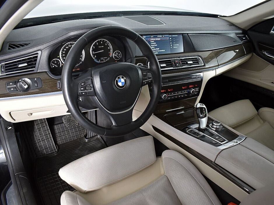BMW 7 серии, 3.0 л, АТ, 2011 фото 12