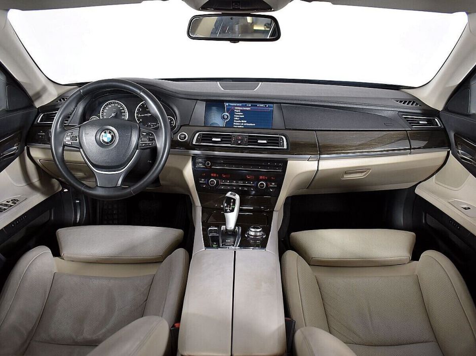 BMW 7 серии, 3.0 л, АТ, 2011 фото 13