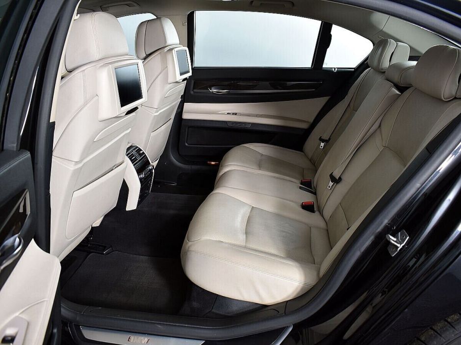 BMW 7 серии, 3.0 л, АТ, 2011 фото 20