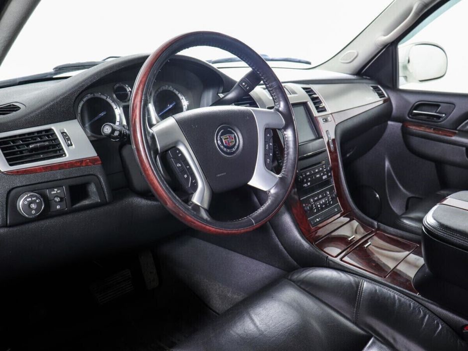 Cadillac Escalade, 6.2 л, АТ, 2010 фото 11