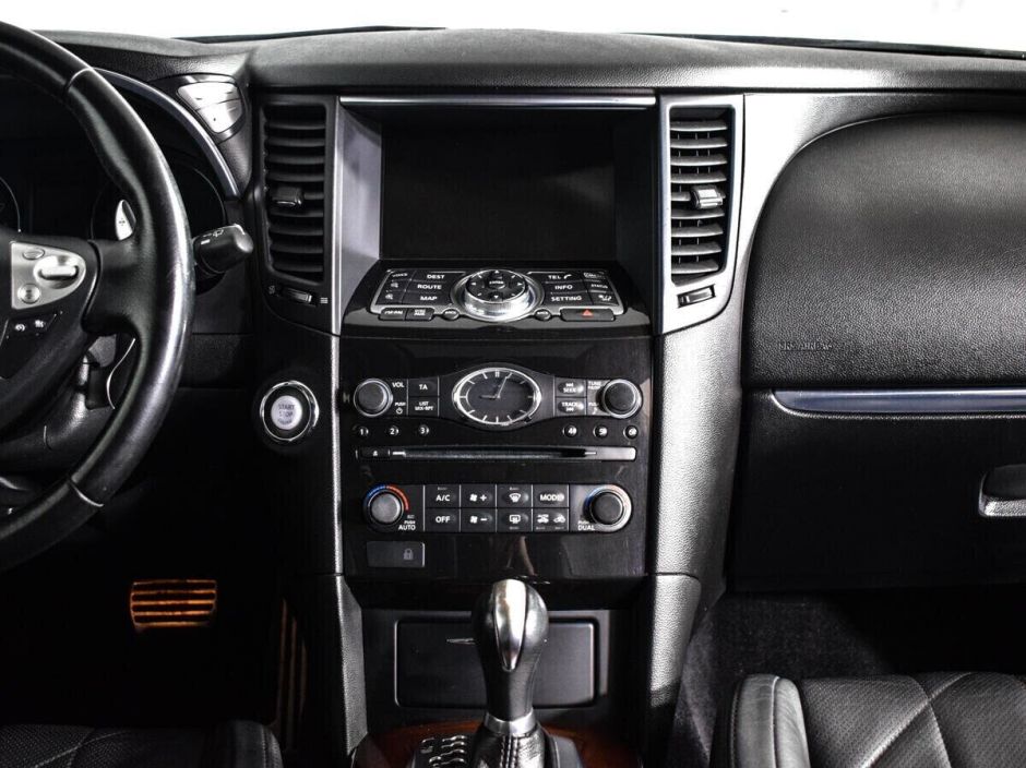 Infiniti FX, 3.7 л, АТ, 2011 фото 9